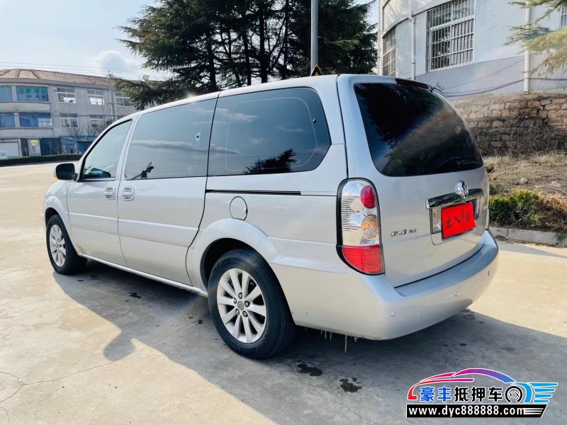 17年别克GL8轿车抵押车出售