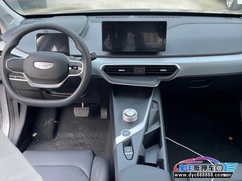 24年吉利几何轿车抵押车出售