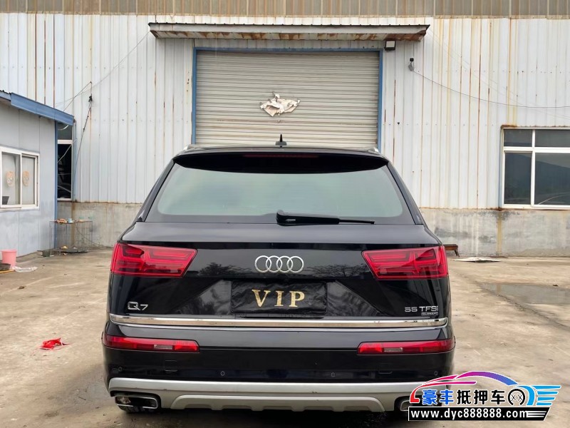 17年奥迪Q7轿车抵押车出售