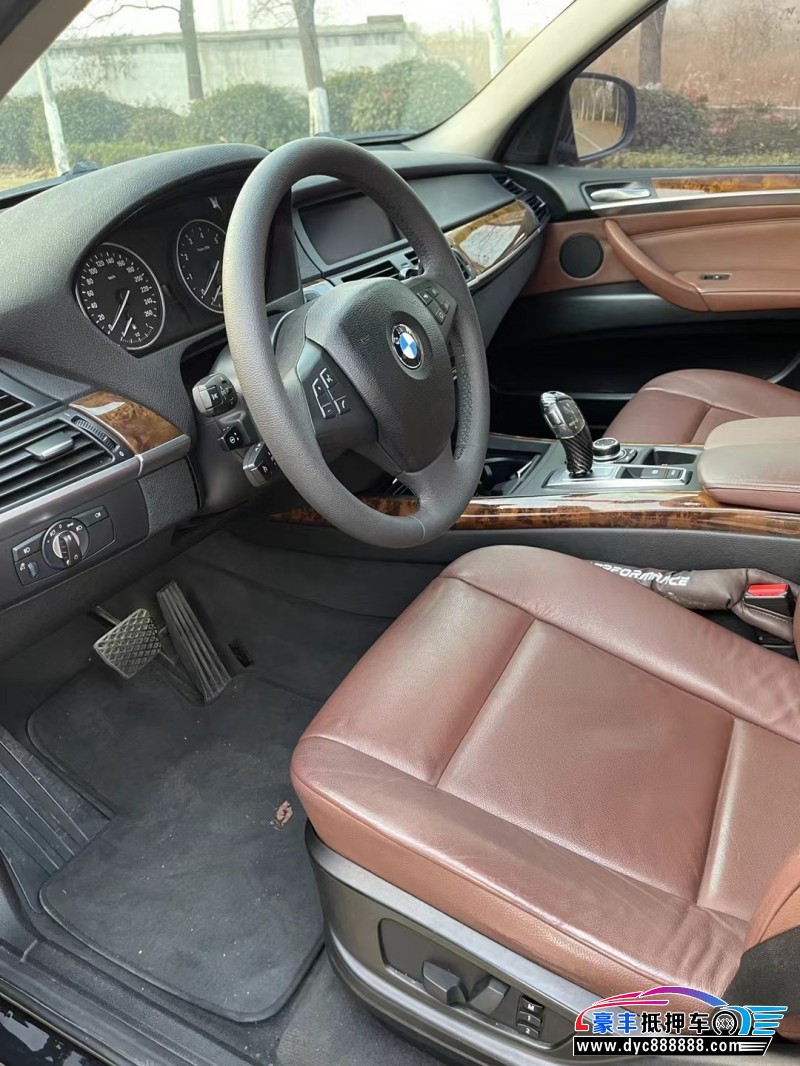 11年宝马X5轿车抵押车出售