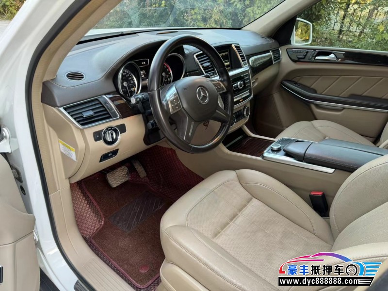 14年奔驰GL轿车抵押车出售