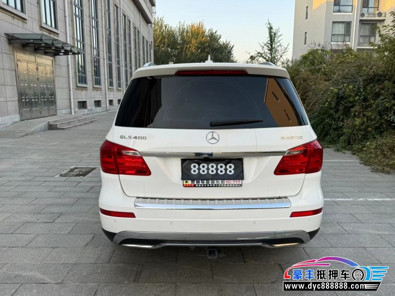 14年奔驰GL轿车抵押车出售