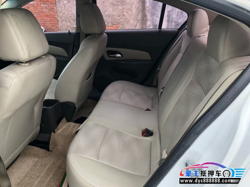 15年雪佛兰科鲁兹轿车抵押车出售