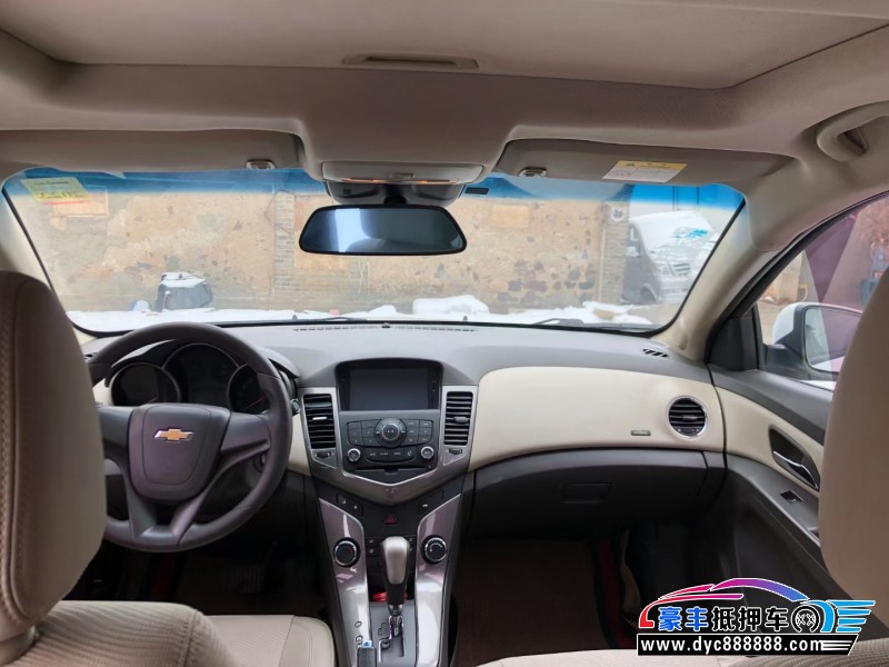 15年雪佛兰科鲁兹轿车抵押车出售