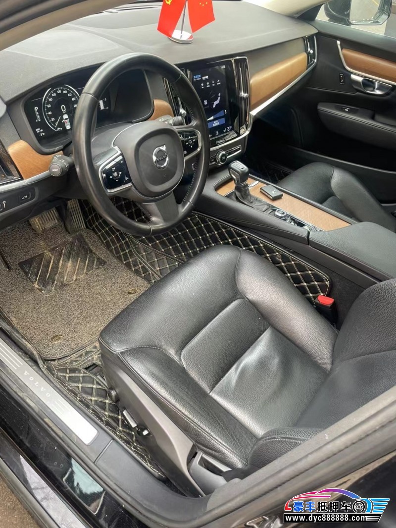 19年沃尔沃S90轿车抵押车出售