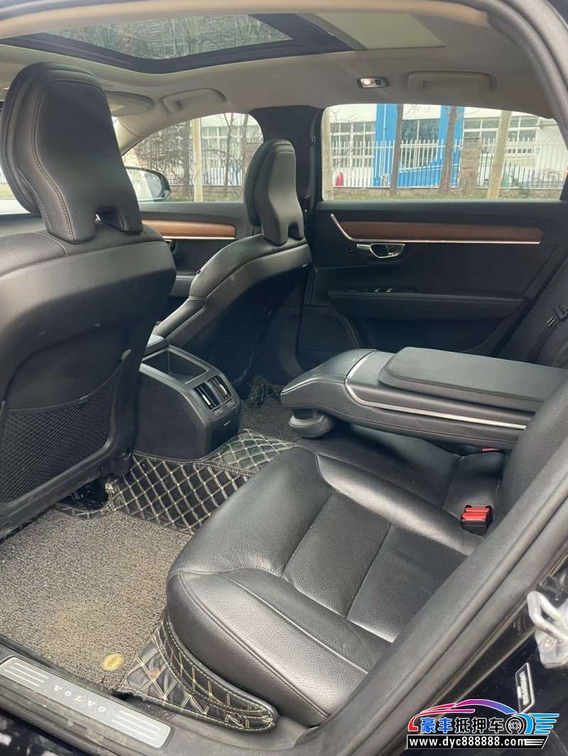 19年沃尔沃S90轿车抵押车出售