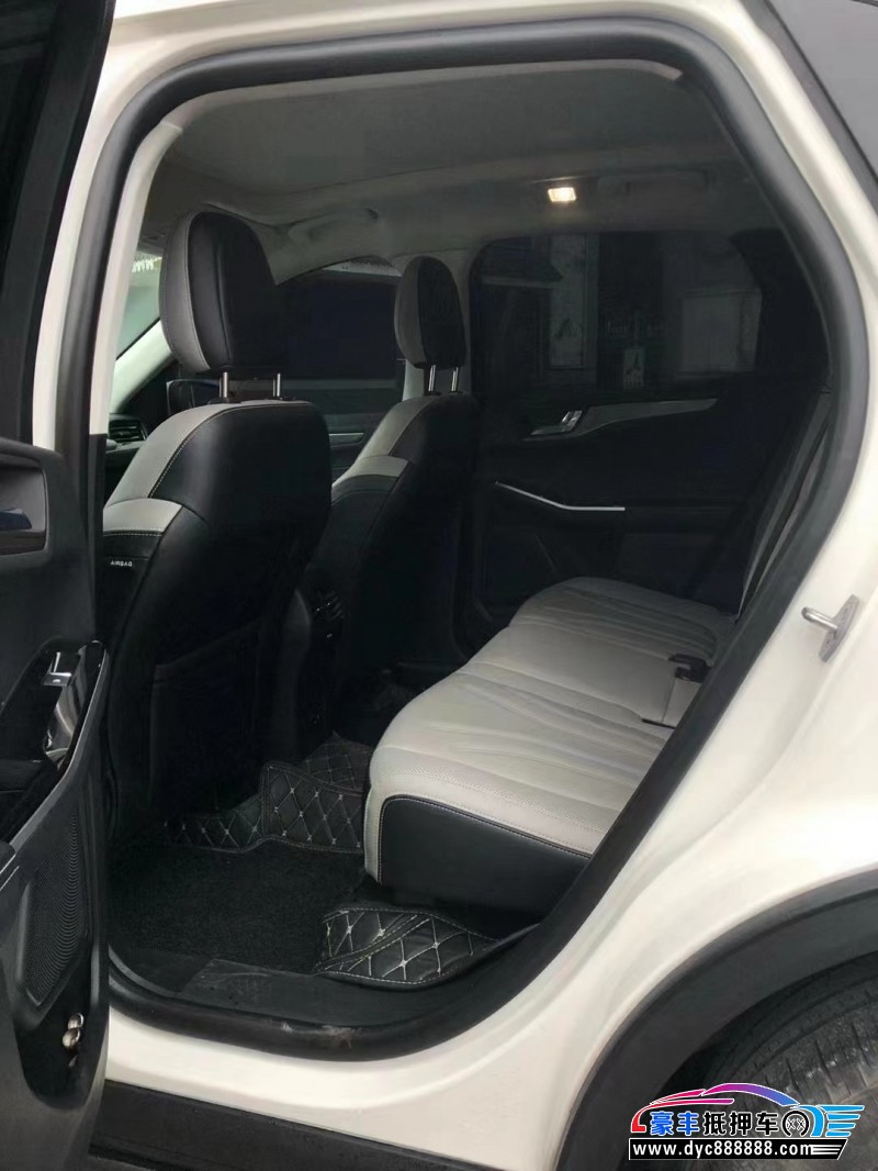 20年福特锐际轿车抵押车出售