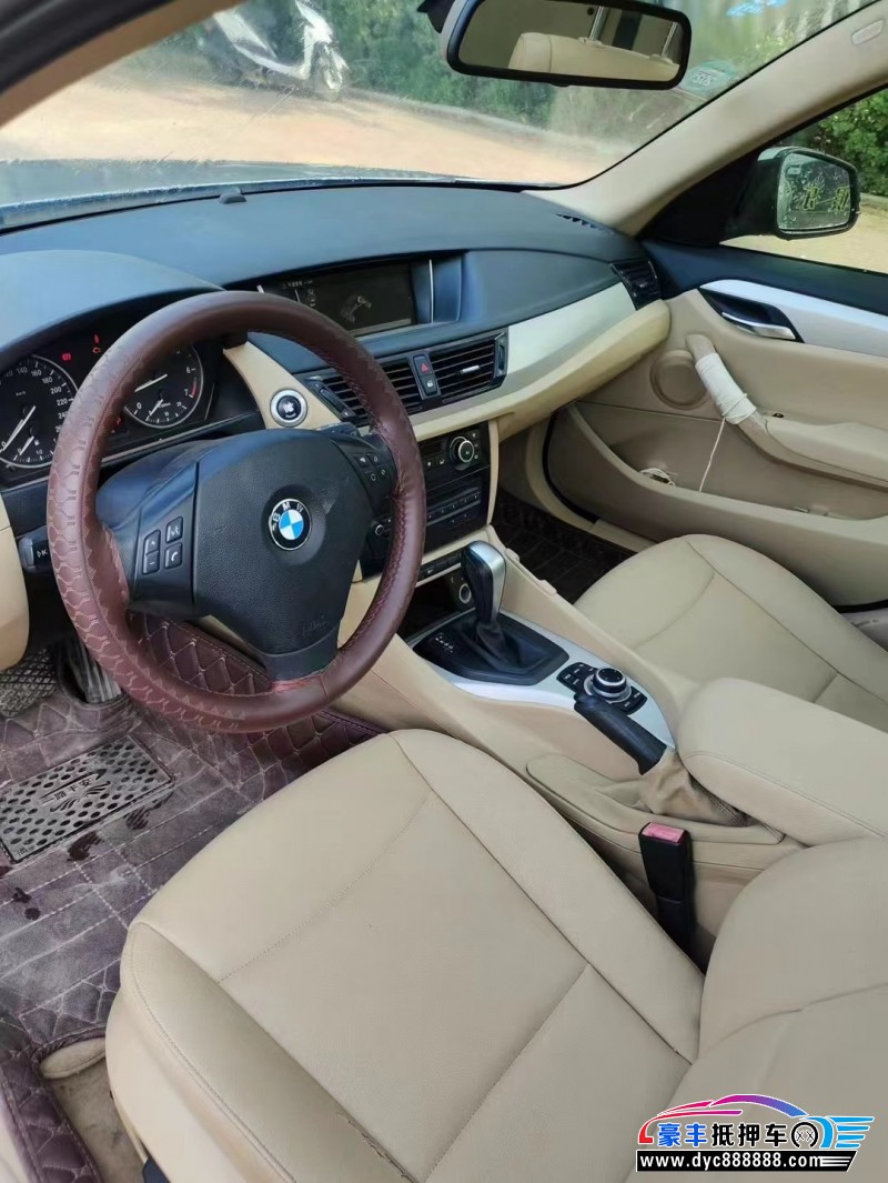 13年宝马X1轿车抵押车出售