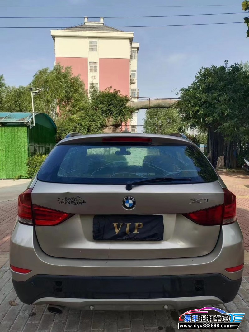 13年宝马X1轿车抵押车出售