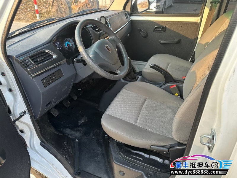 22年金杯小海狮X30轿车抵押车出售