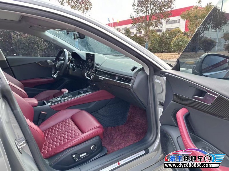 21年奥迪A5轿车抵押车出售