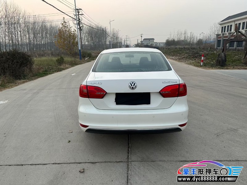 14年大众速腾轿车抵押车出售