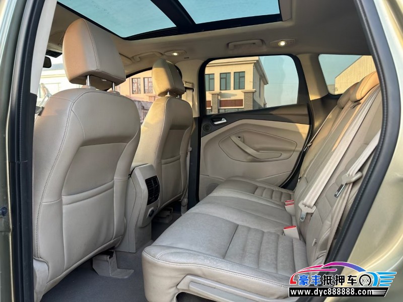 15年福特翼虎轿车抵押车出售