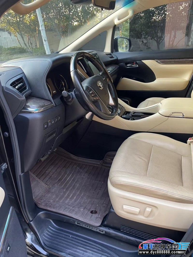 19年丰田威尔法轿车抵押车出售