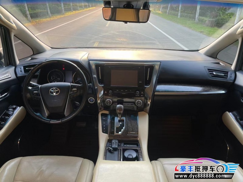 19年丰田威尔法轿车抵押车出售