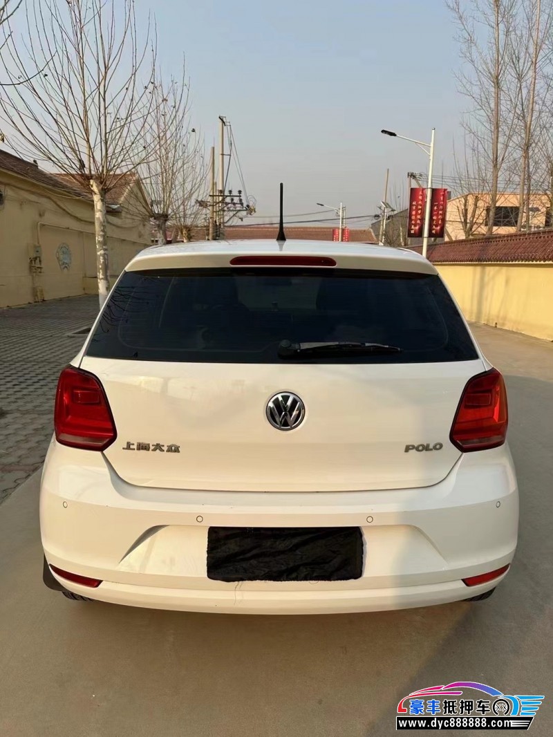 15年大众polo轿车抵押车出售
