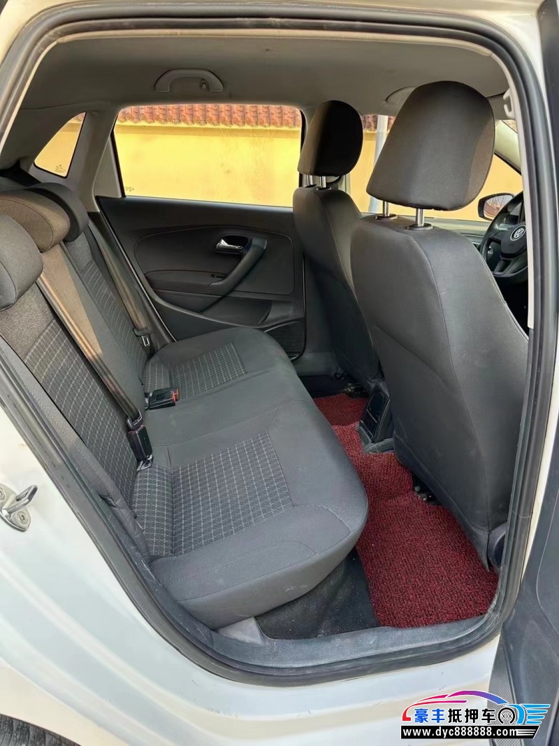 15年大众polo轿车抵押车出售