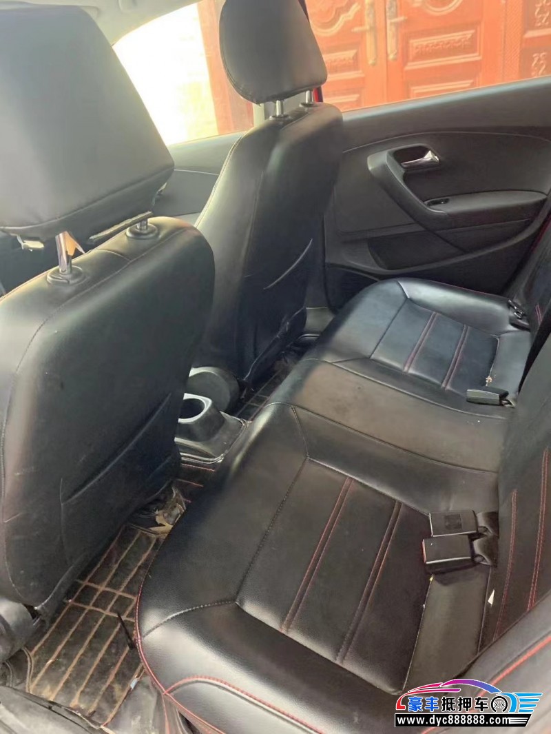 14年大众polo轿车抵押车出售