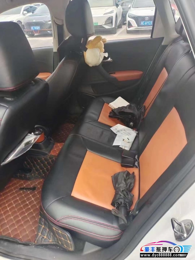 16年大众polo轿车抵押车出售