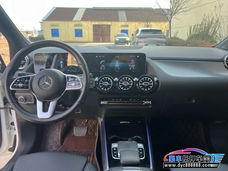 20年奔驰B轿车抵押车出售