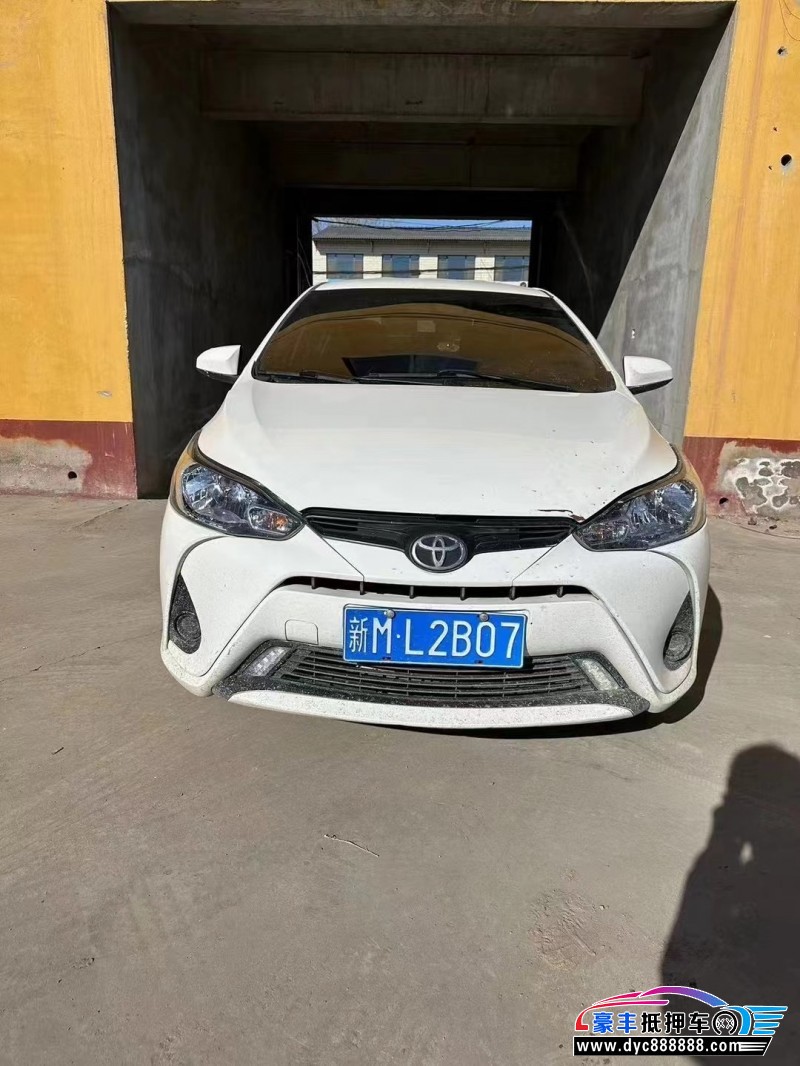 20年丰田致享轿车抵押车出售