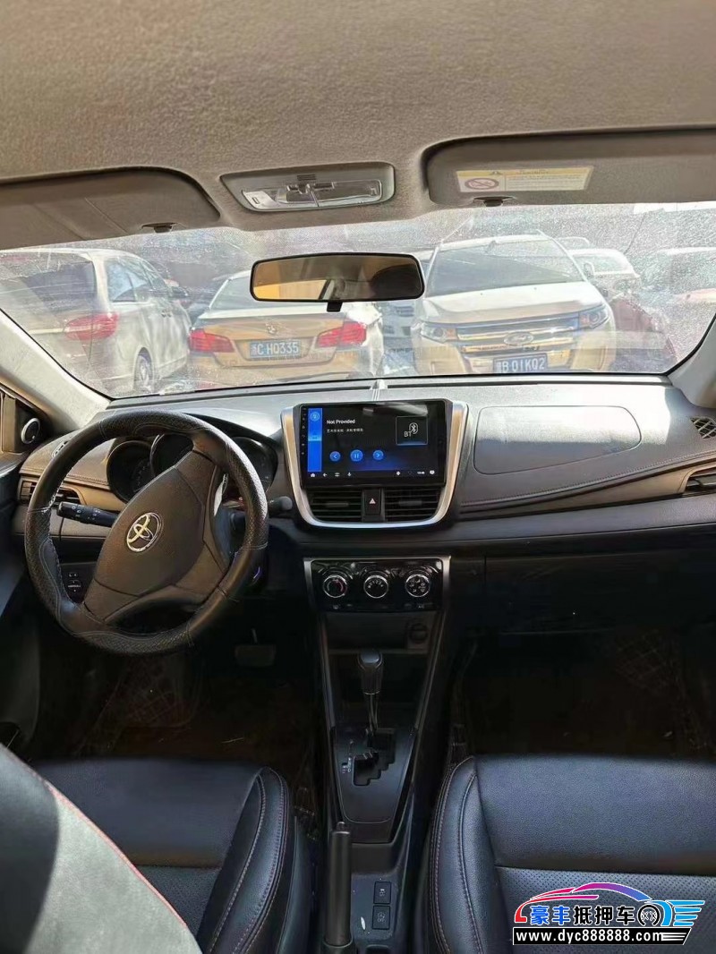 20年丰田致享轿车抵押车出售