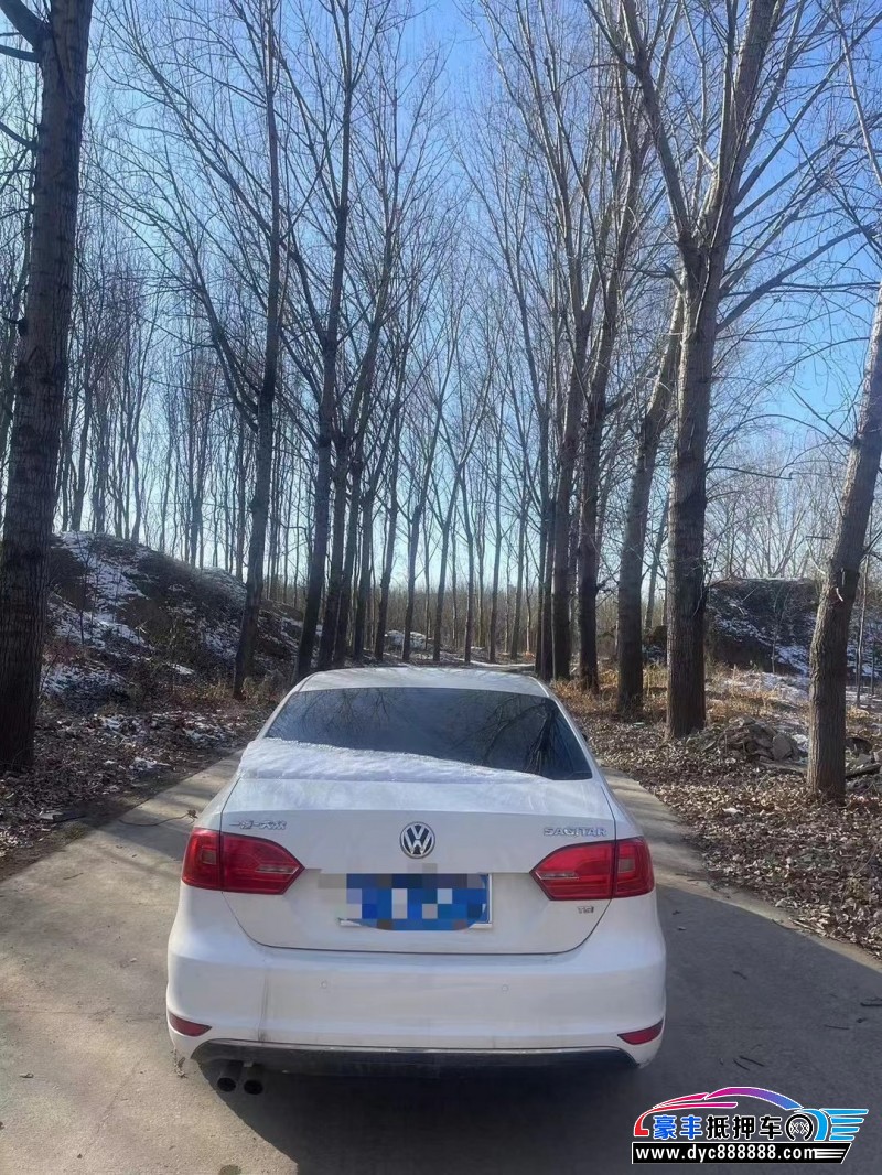 14年大众速腾轿车抵押车出售