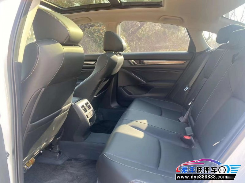 23年本田雅阁轿车抵押车出售