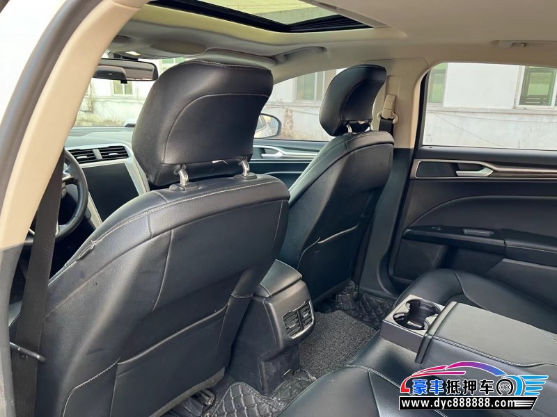 20年福特蒙迪欧轿车抵押车出售