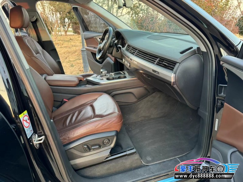 16年奥迪Q7轿车抵押车出售