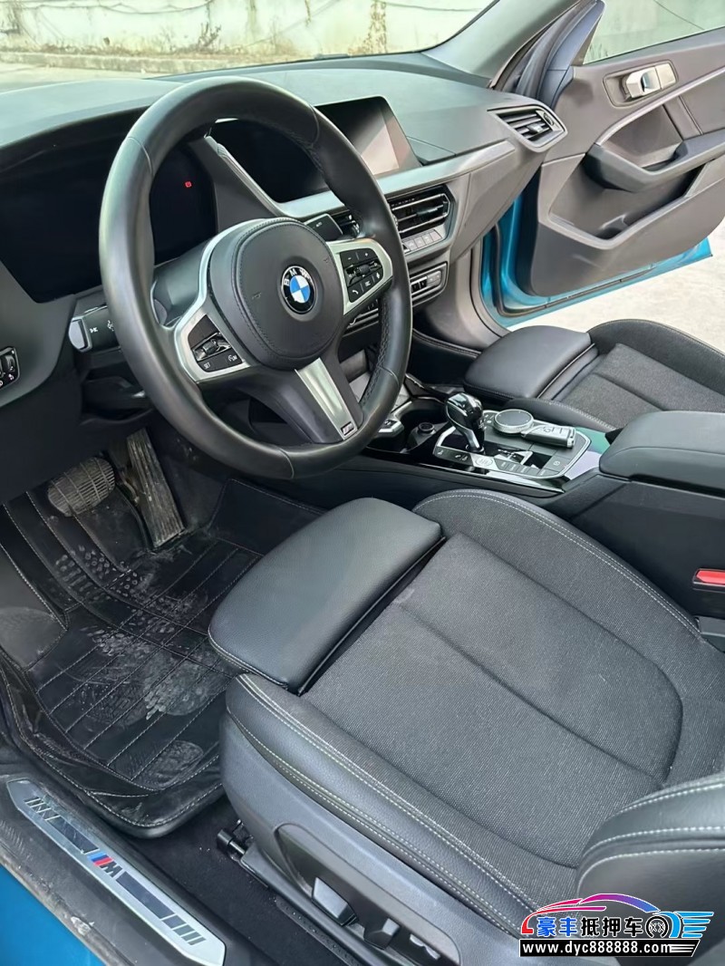 21年宝马2系轿车抵押车出售