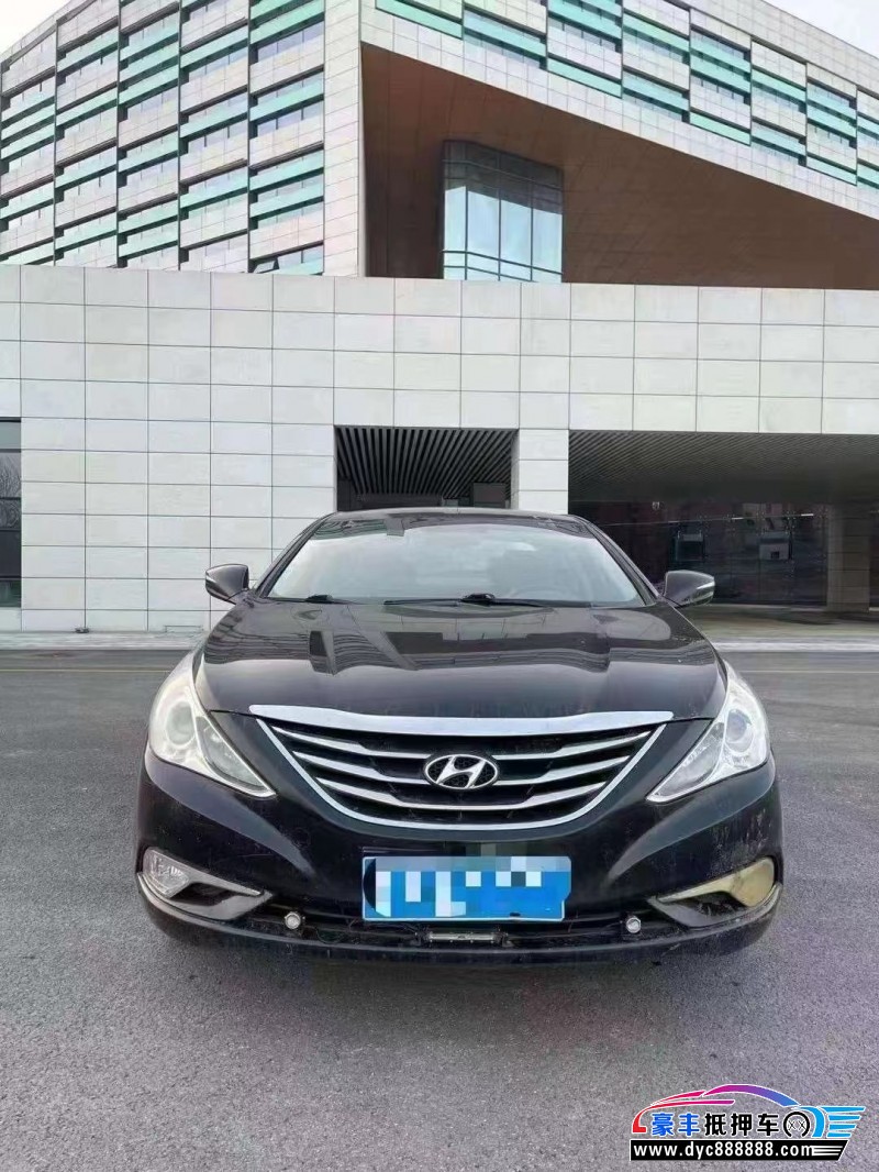 16年现代索纳塔轿车抵押车出售