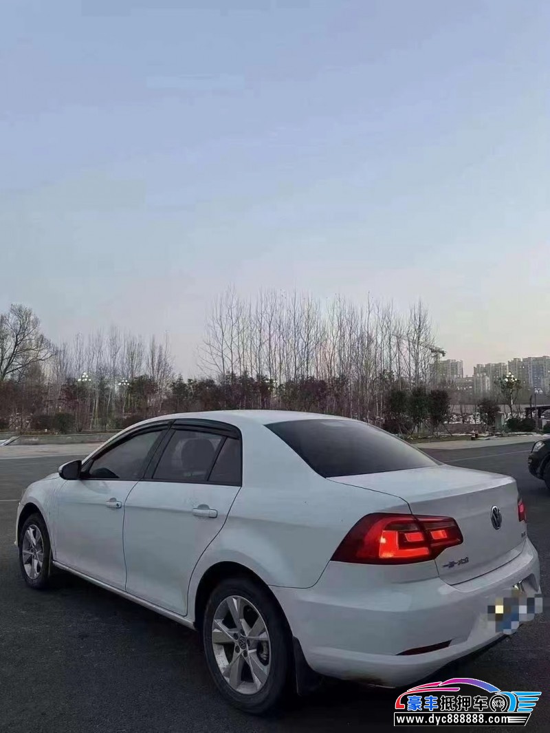 15年大众宝来轿车抵押车出售