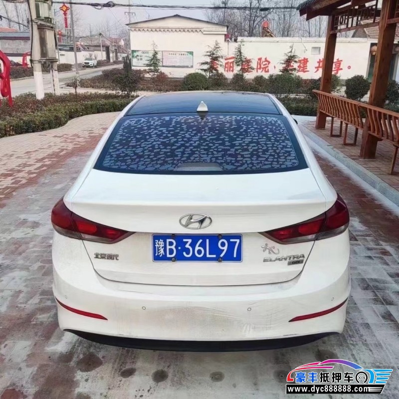 16年现代领动轿车抵押车出售