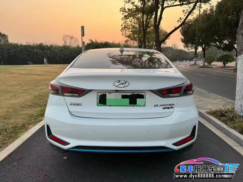 22年现代领动轿车抵押车出售