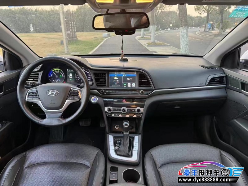 22年现代领动轿车抵押车出售