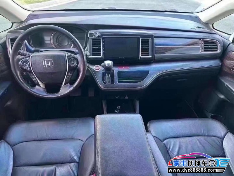 18年本田艾力绅轿车抵押车出售