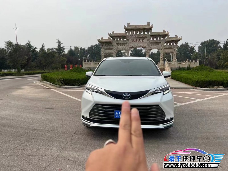 22年丰田塞纳SUV抵押车出售