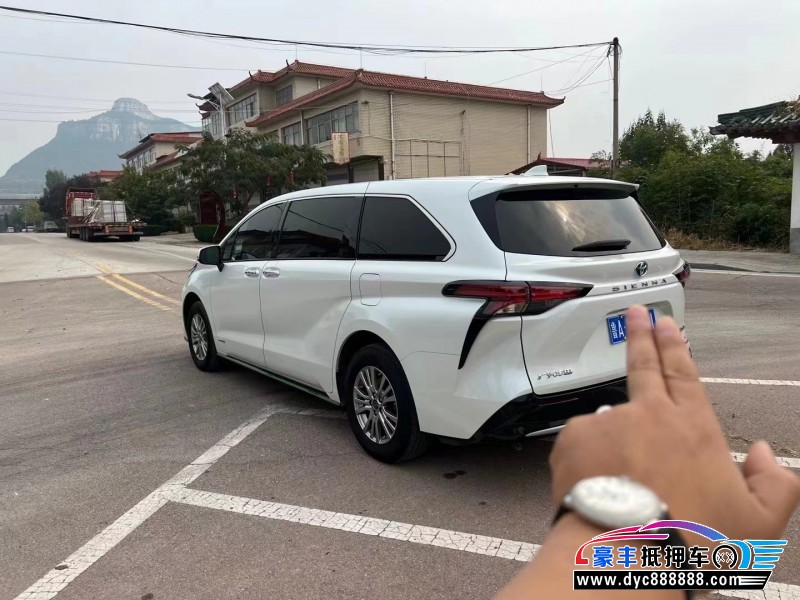 22年丰田塞纳SUV抵押车出售