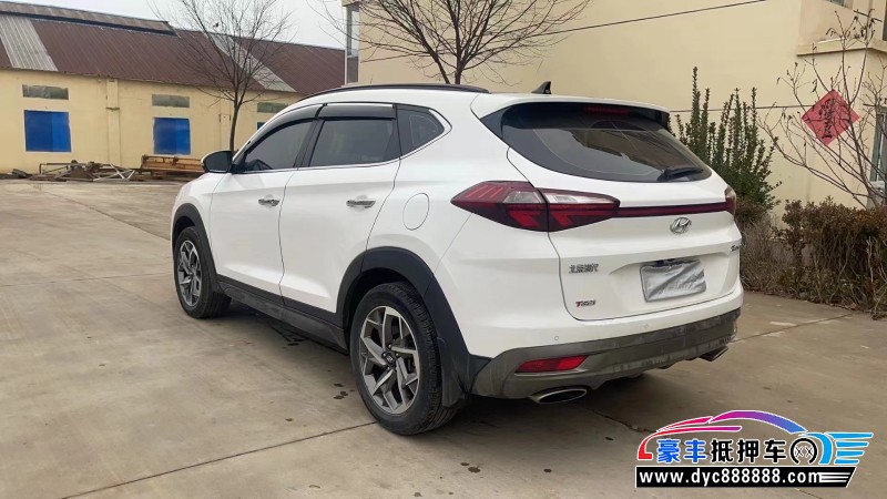 19年现代途胜轿车抵押车出售