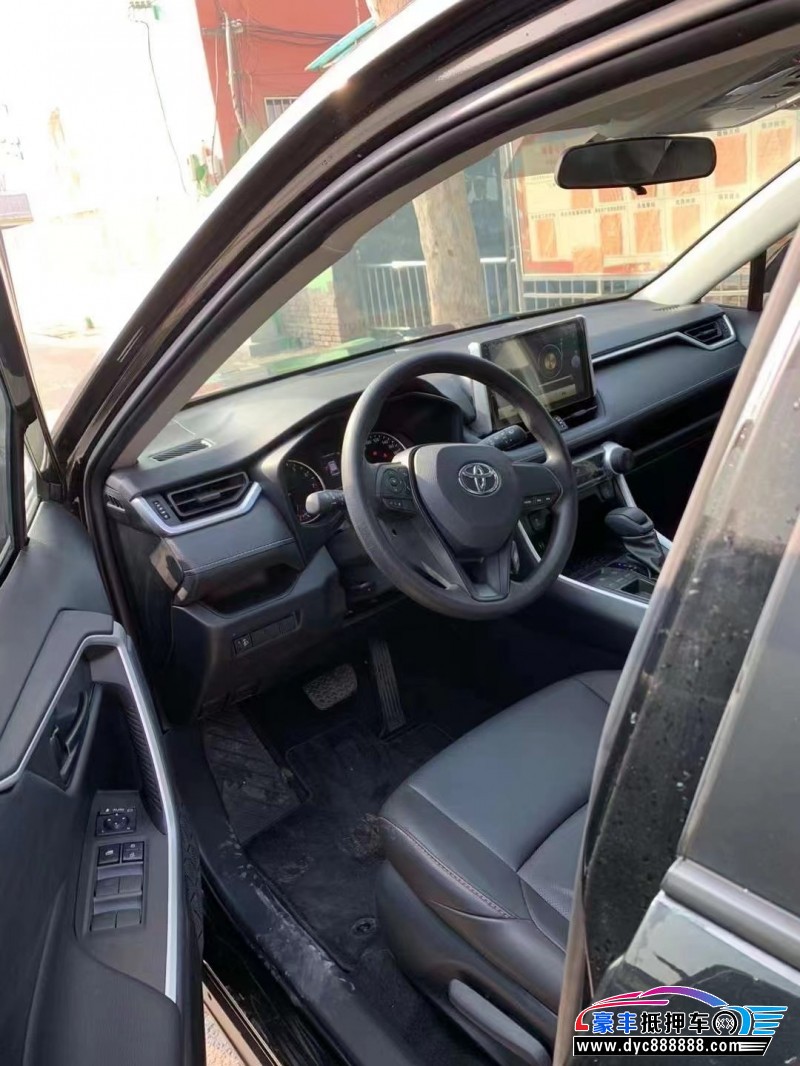 22年丰田威兰达SUV抵押车出售