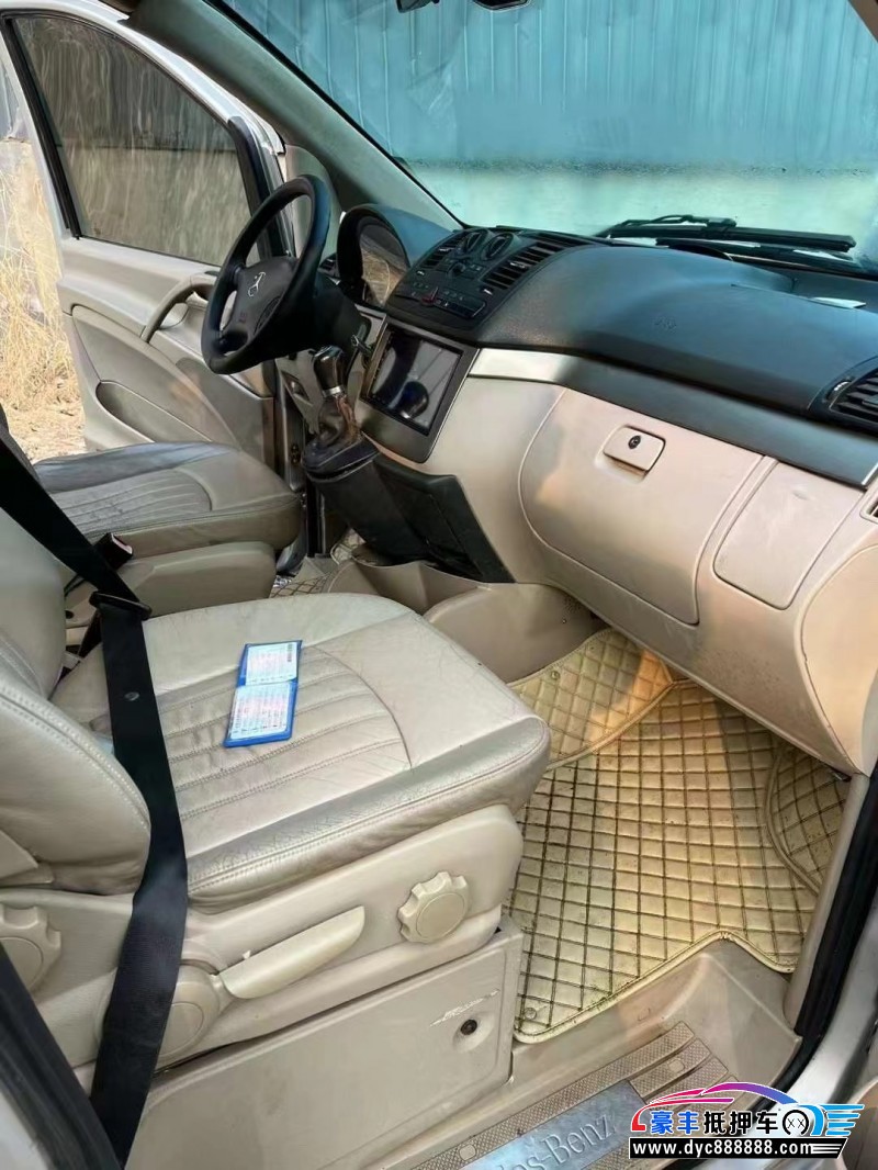 10年奔驰唯雅诺MPV抵押车出售