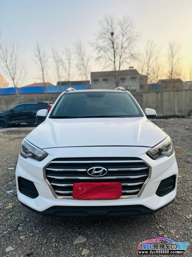 21年现代ix35轿车抵押车出售