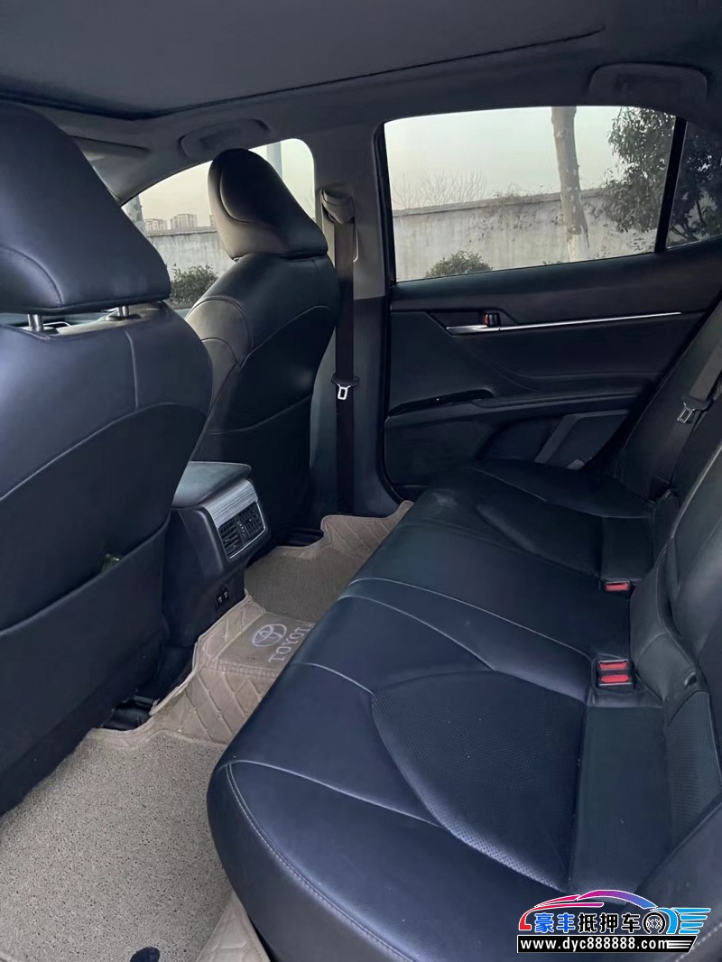 19年丰田凯美瑞轿车抵押车出售