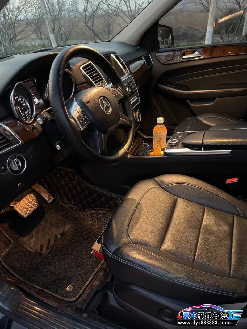 14年奔驰ML轿车抵押车出售