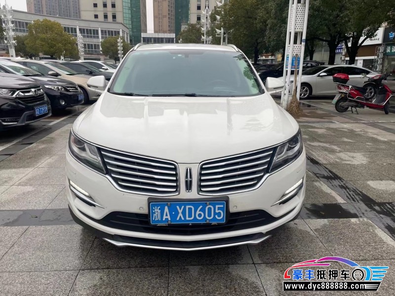 16年林肯MKC轿车抵押车出售