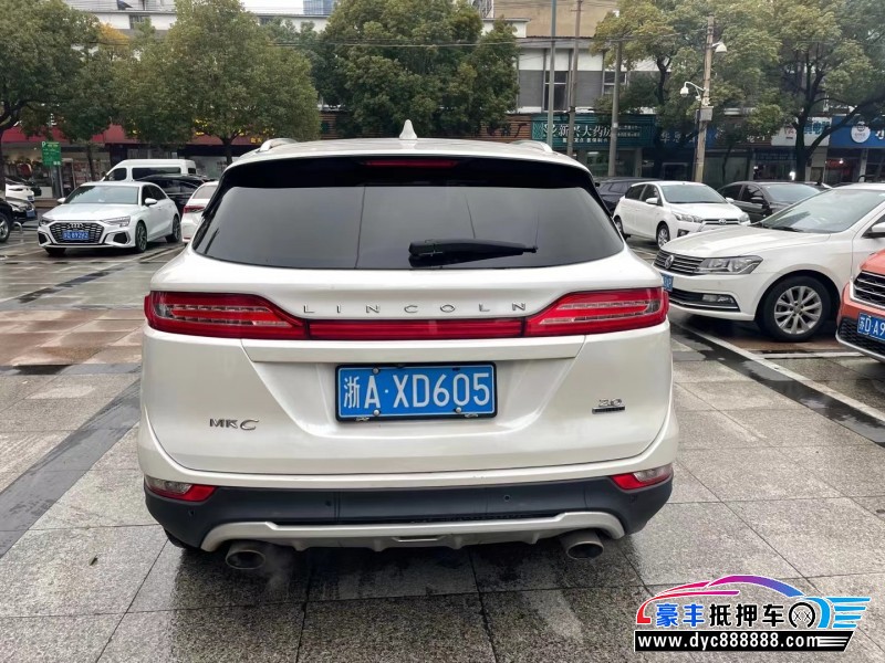 16年林肯MKC轿车抵押车出售