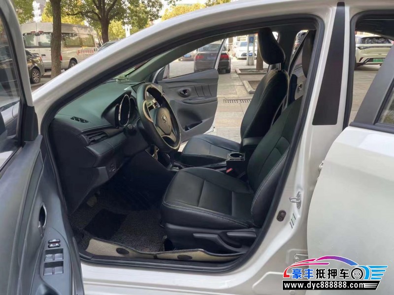 18年丰田威驰轿车抵押车出售