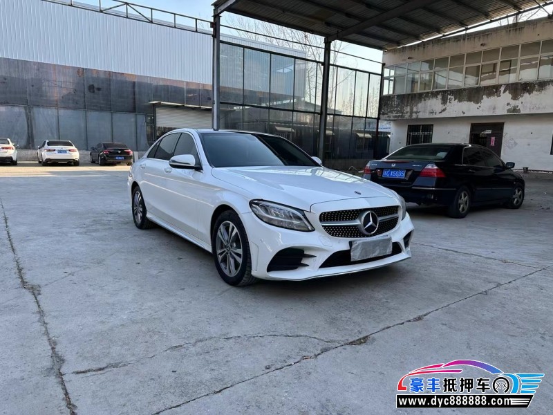 21年奔驰C轿车抵押车出售
