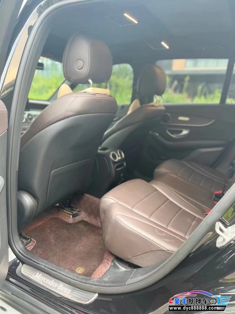 20年奔驰GLC轿车抵押车出售